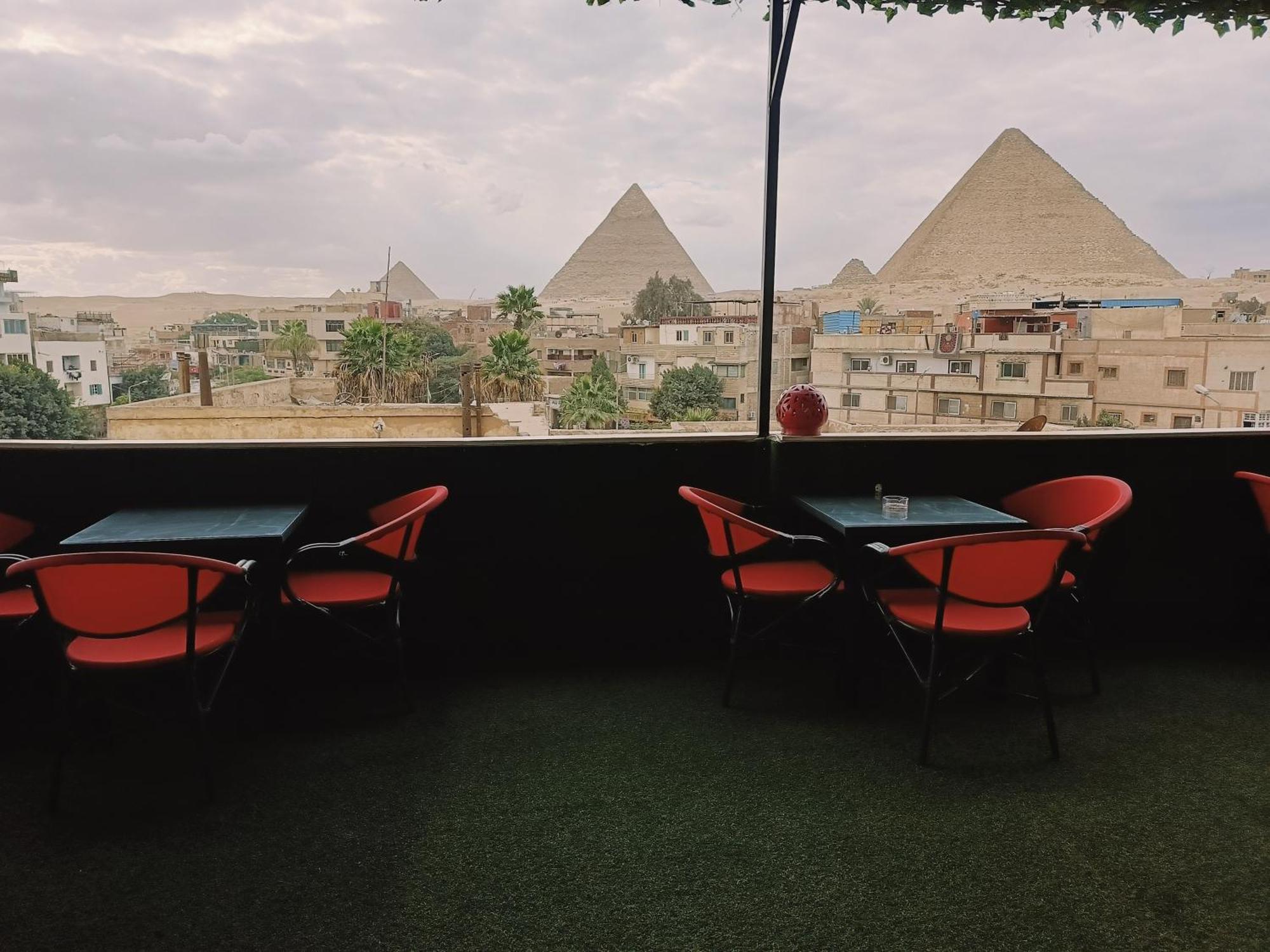 Отель Magic Golden Pyramids View Kafrat al Jabal Экстерьер фото