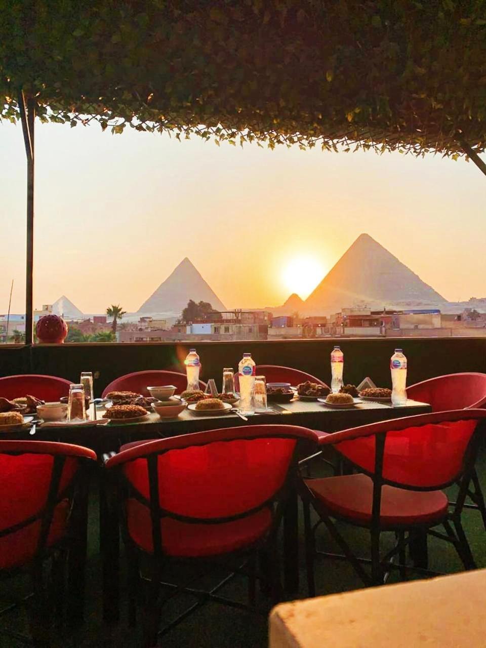 Отель Magic Golden Pyramids View Kafrat al Jabal Экстерьер фото